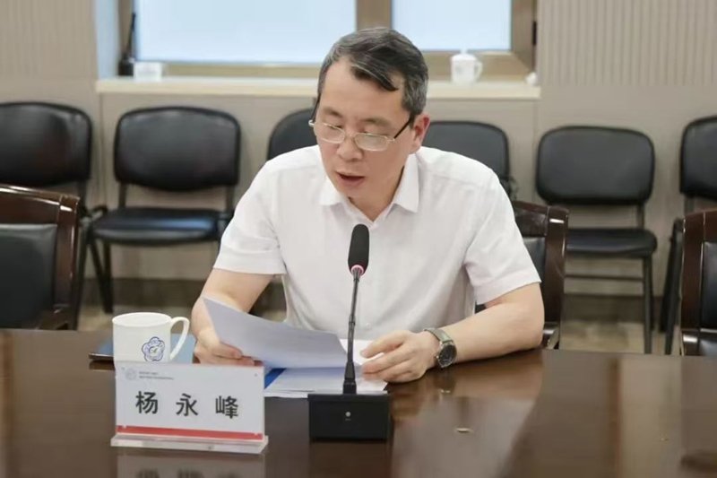 1761811909074078612.jpg 二院换届3.jpg