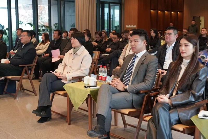 1765522686302008625.jpg 港澳2.jpg